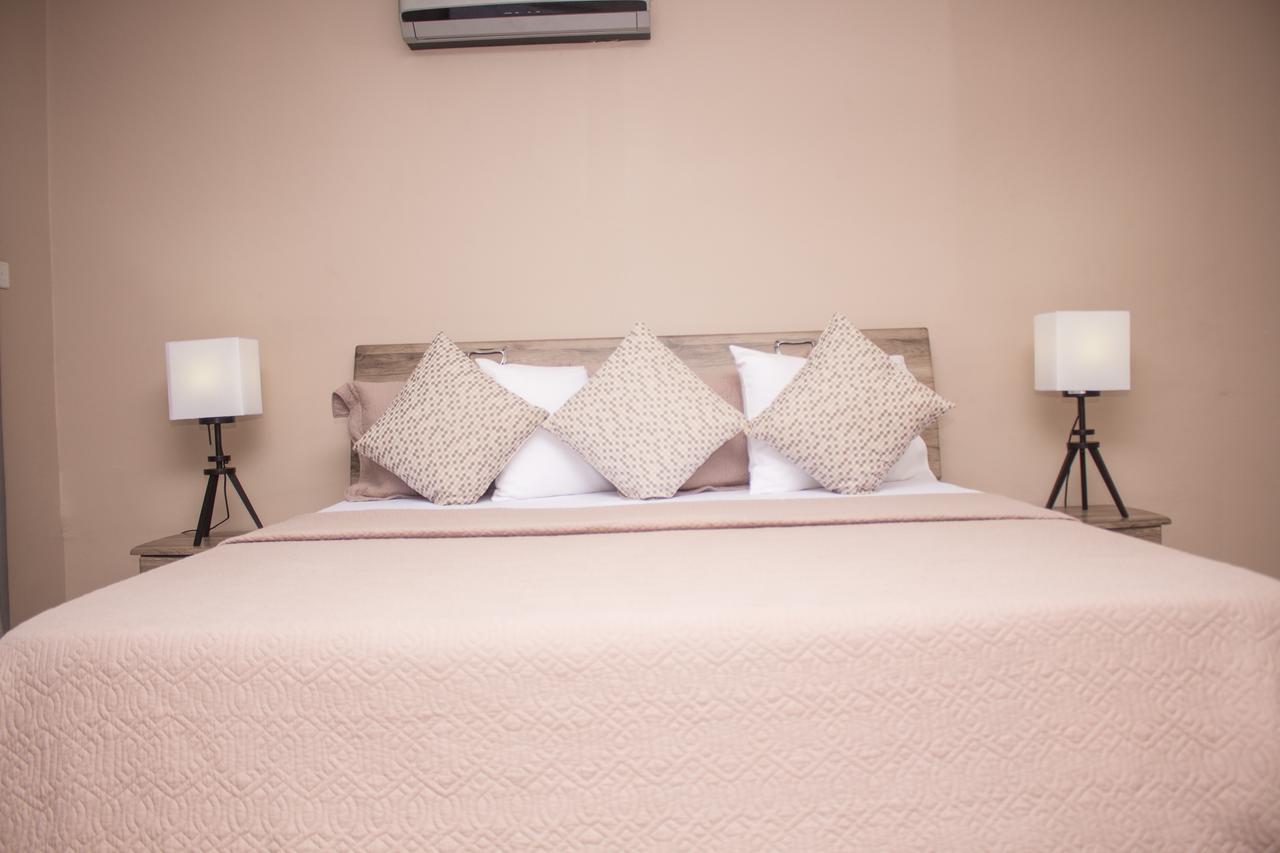 Manjaro Suites Accra Exterior photo